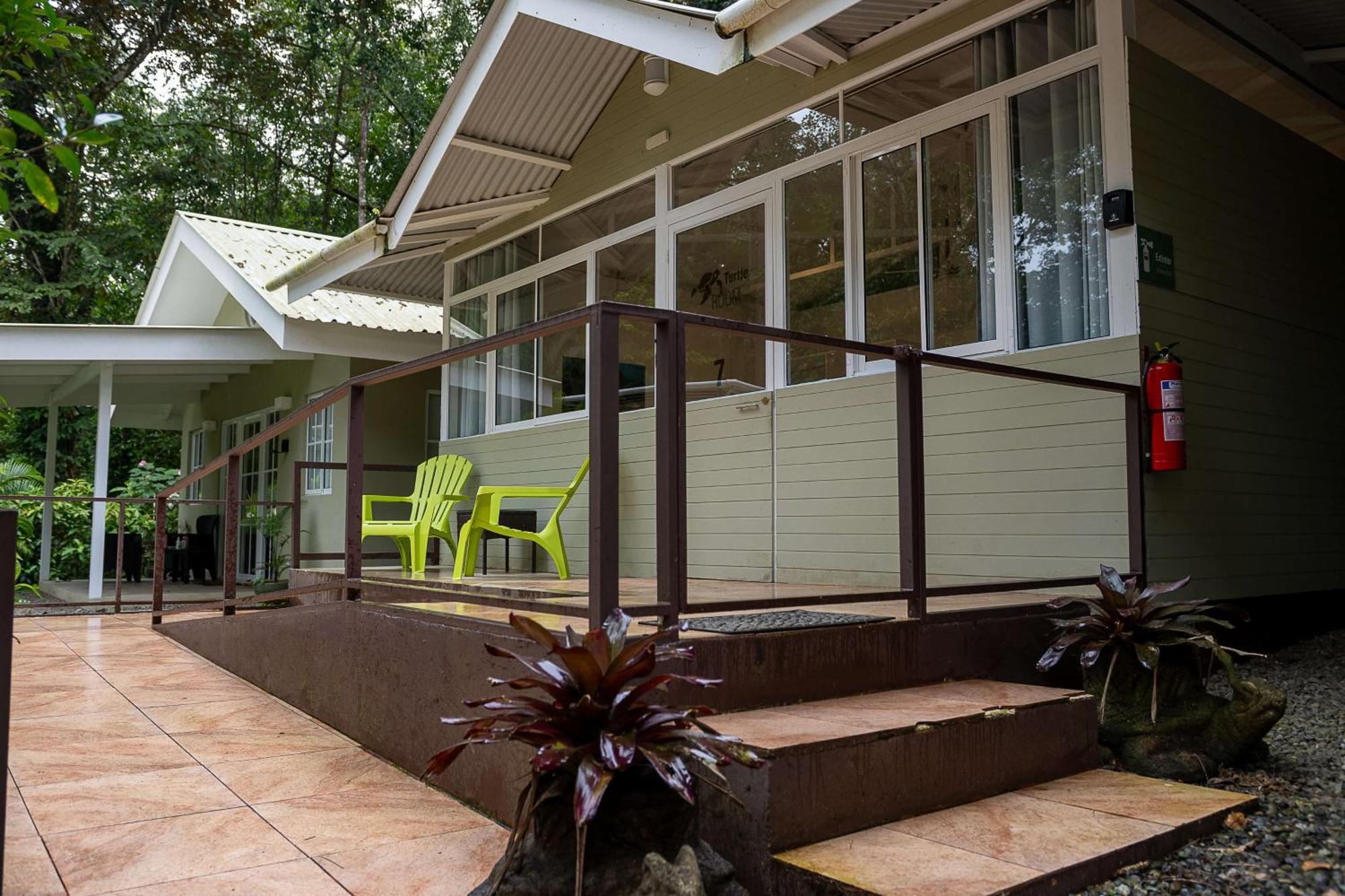 Jaguar Inn Bungalows Puerto Viejo de Talamanca Exteriér fotografie